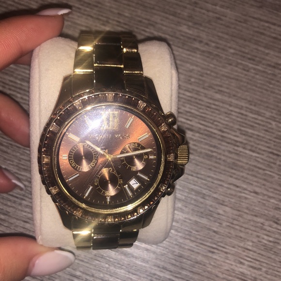 Michael Kors watch - Picture 3 of 3